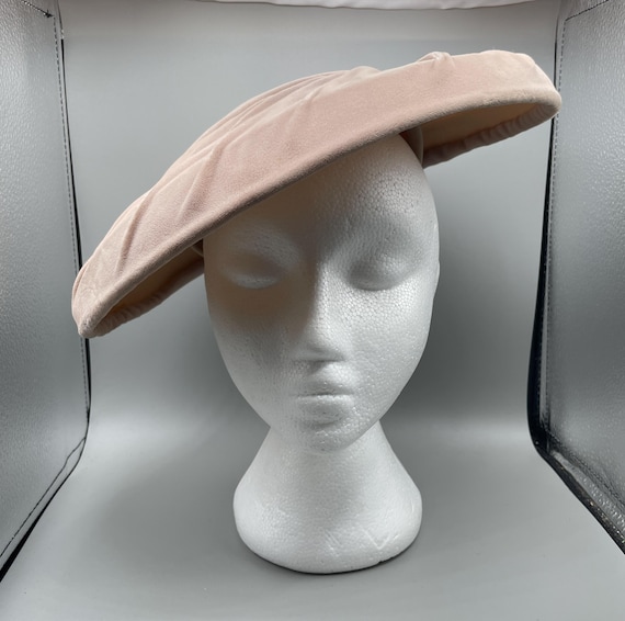 1940s 1950s saucer hat / platter hat / percher / wide-brim cocktail fascinator