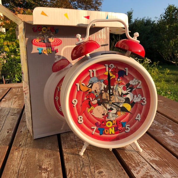 Vintage Looney Tunes Westclox alarm clock with bells in original box