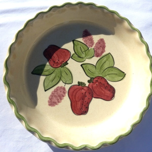 1971 Los Angeles Potteries Vintage Pie Plate Pottery Pie Pan Baking Pie Maker Hand Painted Strawberries Strawberry Collectible Kitchen