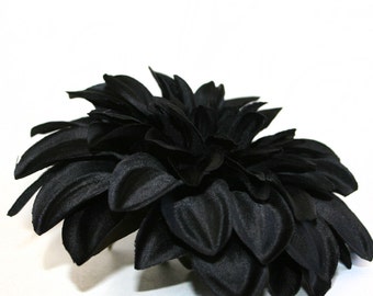 ヘアアクセサリー Dahlia shrinking embroidery head black il_fullxfull.2436225499_8mss.jpg