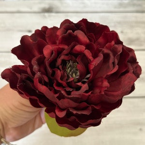 Pivoine bordeaux foncé - Style boutique - Fleurs artificielles, fleurs en soie - 5 pouces - Capitule uniquement