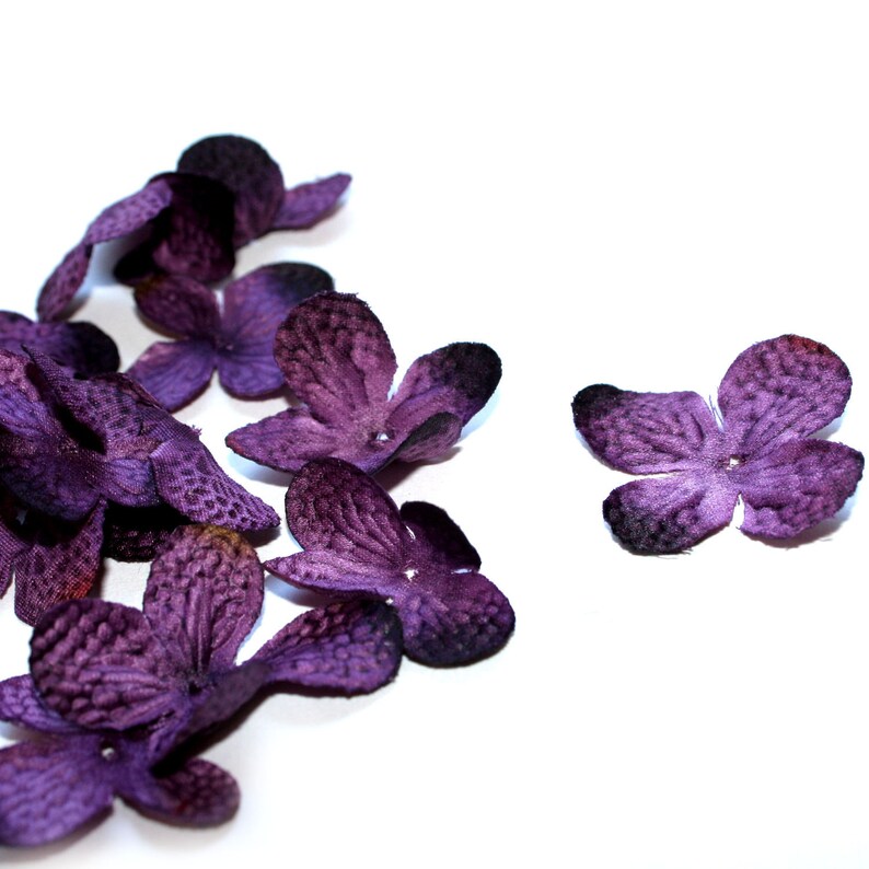 100 Silk Hydrangea Blossoms in Purple Artificial Flowers | Etsy