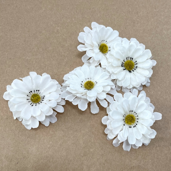 5 kleine cremige weie Gnseblmchen - knstliche Blumen, Seide Blumen  kpfe - Etsy.de