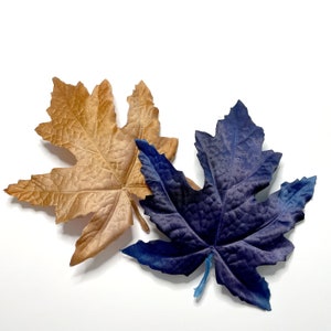 16 große Herbst-Ahornblätter in Marineblau und Braun – künstliche Blätter – 15,2 cm