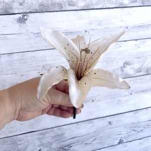 Ivory Cream Lily - Artificial Flowers, Silk Flower Heads - PRE-ORDER