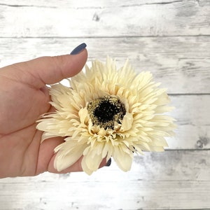 Cream Spider Daisy  - Artificial Flower Head, Silk Flower Head - 4.5 inches