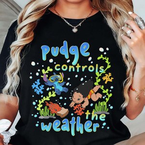 Puede incluir: Un letrero de madera r&uacute;stica con el texto "Welcome to our home" en letras blancas. El letrero presenta un acabado envejecido y un dise&ntilde;o simple y acogedor, ideal para un porche o entrada.