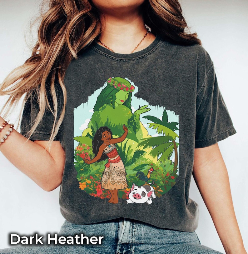 Camiseta de Moana y Te Fiti, Camiseta de Pua Heihei, Camiseta de vacaciones tropicales de Disney, Camiseta de viaje a Disneyland, Top de isla polinesia, Conjunto para Magic Kingdom imagen 1