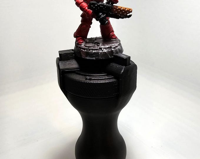 3D Printed Miniature Painting Handle | Articulated 3-Jaw Vise