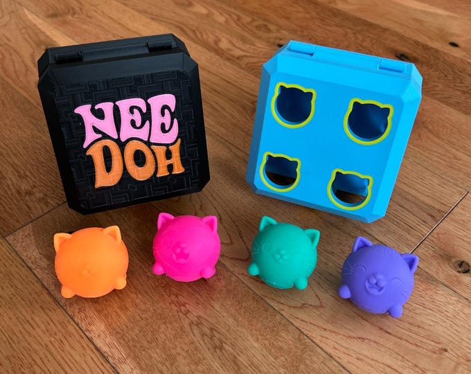 Squishy case - 4 pack teenie cats  (no squishy included)