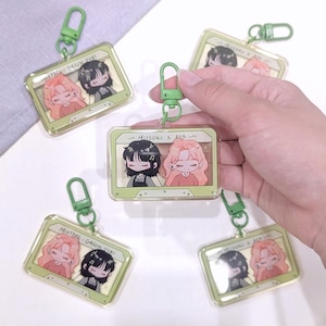 Grüner Yuri Schlüsselanhänger | Mitsuki & Aya | Anime Freundinnen | TGSWIIWAGAA Epoxy Charm