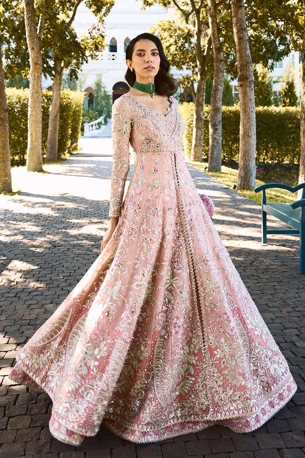 Stunning Pakistani Bridal Wear – Designer Suit with Zari Work & Traditional Wedding Glamour