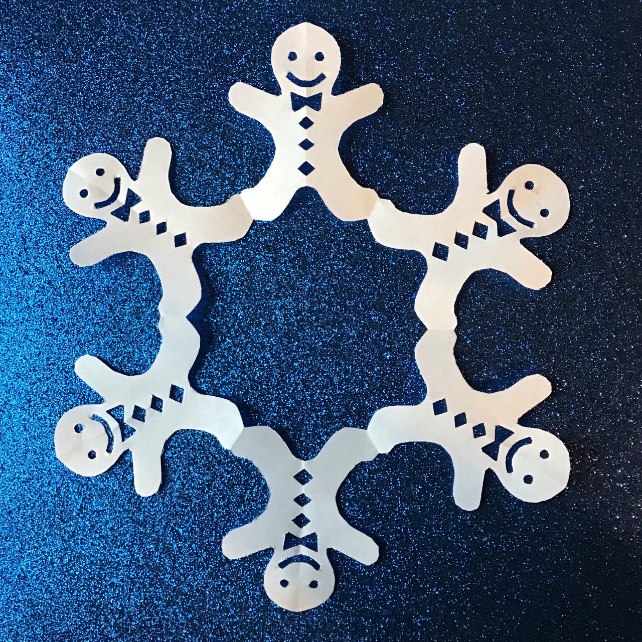 👉 Printable Small Snowflakes - Editable Christmas Craft Idea
