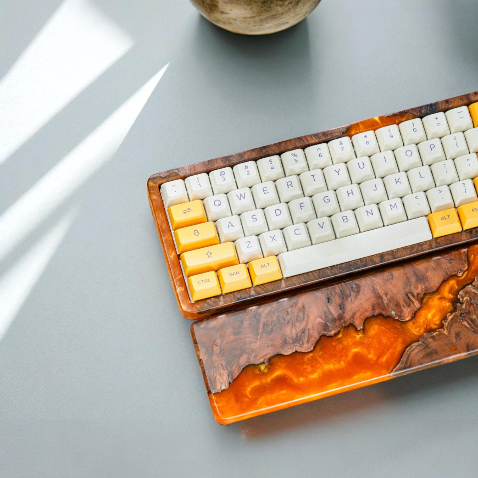 Handmade Walnut Resin Keyboard Case