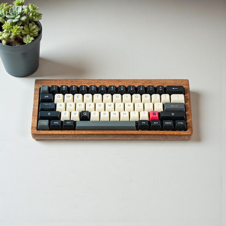Custom Walnut Wood Case for Mechanical Keyboard, Handmade Wooden ...