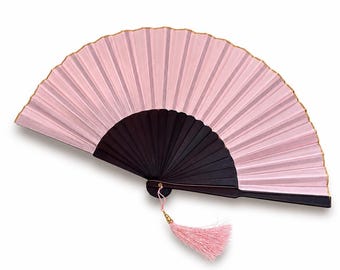 Peach Darling – Your Perfect Summer Companion Stay cool in style with a touch of tropical elegance.