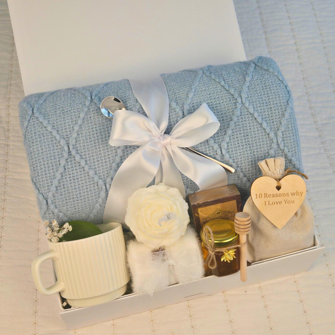 Mothers Day Care Package, Gift Box for Mom, Daughter to Mother Gift ...