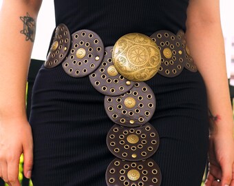 Brighton Vintage 1993 Silver Concho Leather Western Belt Medium 47303 Sunflower Black Brighton Sunflower Concho Belt M Silver Southwest  main image 4