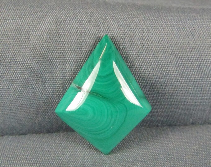 Malachite hand cut Designer Natural polished cabochon congo