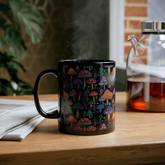 Tasse à Bière Noire 15 Oz (44cl) - Design Trippy Mushrooms V2 - Neuf
