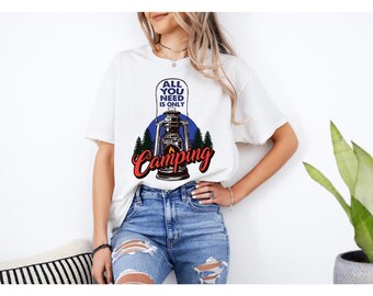 Camiseta gráfica Camp Vibes, diseño de linterna de aventura