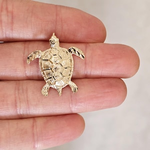 14k Gold Turtle Pendant for Necklace Tortuga Animal Pendant 26x30 mm