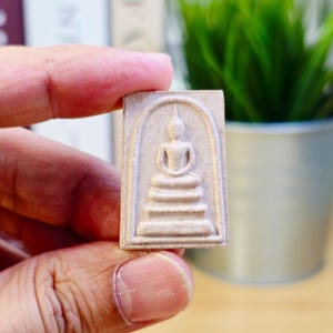 Somdej Wat Kaset Chaiyo Amulett – 200-Jahre-Gedenk-Edition BE 2531 | Gesegneter thailändischer Buddha-Talisman, für Schutz & Wohlstand