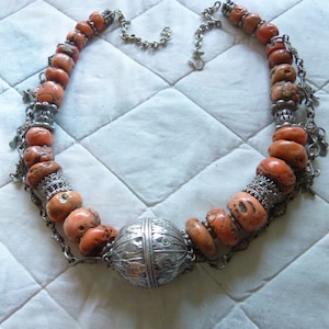 Antique Yemen coral and silver necklace, Bedouin Necklace, Tribal Necklace, ancient coral, Yemen Silver Globe, Bowsani beads