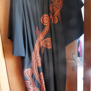 Vintage African Woman Black Boubou with embroidery, onesize, heavy crepe de chine