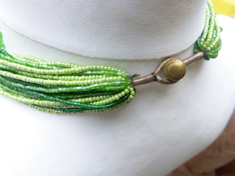 Vintage 1980s multistrand green glass seed bead necklace India 30 strands