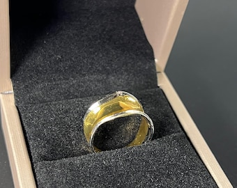 Two Tone Ring for Women - Elegant Gold & Silver Band - Minimalist Stacking Ring - Unique Mixed Metal Jewelry - Perfect Gift for Her