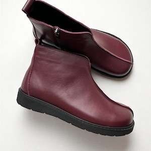 Wide toe box Burgundy leather ankle boots with zipper | anatomical flat sole boots | zero drop boots | handmade custom shoes any color