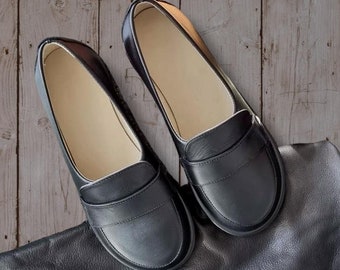 Svarta loafers med bred tå | platta skor för kvinnor | mjuk komfort i läder | specialdesignade skor