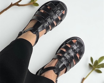 Sandalias gladiadoras negras para mujer - sandalias de estilo minimalista con puntera ancha / sandalias de pescador de cuero / zapatos anatómicos personalizados de cualquier color