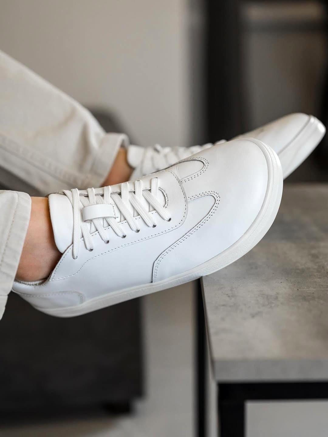 Zapatillas de piel blancas para hombre Zapatos con puntera ancha