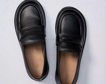 Svarta läderloafers - breda tåskor för kvinnor | barfota loafers för kvinnor med mjuk komfort | handgjorda anatomiska platta skor | specialdesignade skor