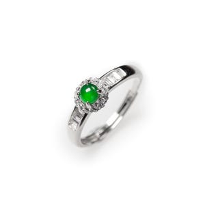 Natural Guatemala Jade Solitaire Ring, Sterling Silver Green Jade Ring, Green Guatemalan jade Ring, untreated jade, Type A Jade
