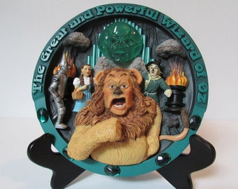 Wizard of Oz, 3D Wall Plaque,  Features Dorothy and Friends in the Wizard's Chamber