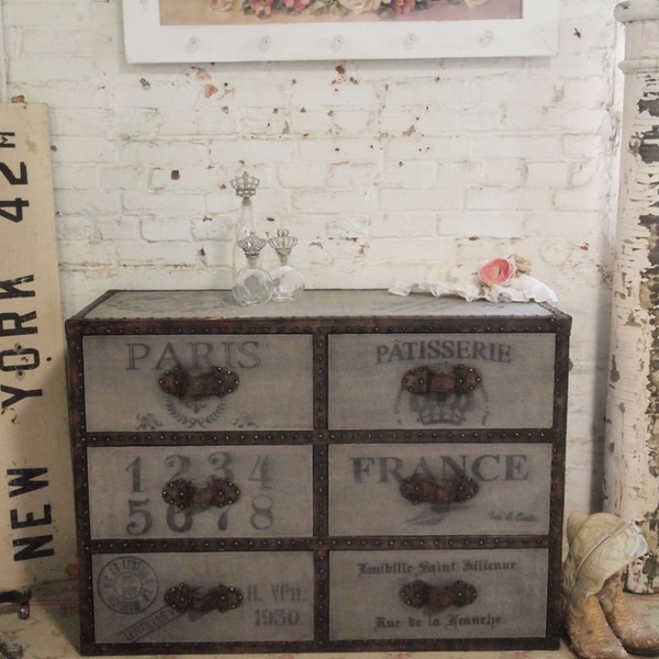 Painted Cottage Chic Shabby Canvas Chest DR108