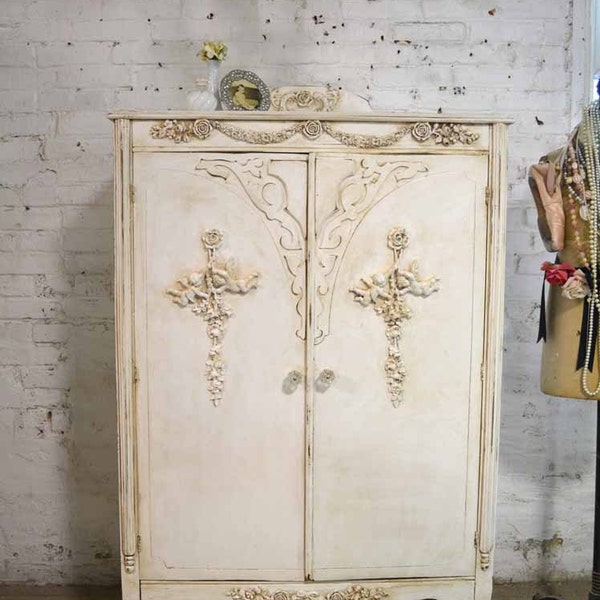 Armoire Painted Cottage Chic Shabby French Romantic Armoire/ Wardrobe AM198