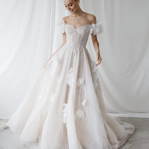 Princess 3D lace flowers corset wedding dress,Floral Bridal Ball Gown,a-line off shoulder champagne fairytale wedding dress with puff skirt