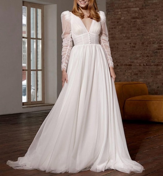 A-Linie Minimalist Tüll Boho Brautkleid mit Schlitz, lange Ärmel