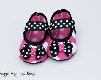 Rosa Punkte Schuhe, Maus Schuhe, Polka Dot Schuhe, Baby Mädchen Schuhe, Krippenschuhe für Mädchen, Kleinkind Mädchen Schuhe, Pink Polka Dot Schuhe, Mary Janes