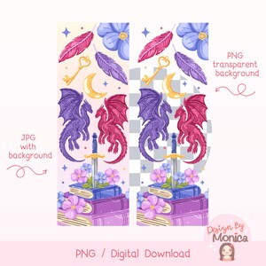 Pu&ograve; includere: Download digitale con due design verticali con elementi fantasy. Ogni design include un drago viola, un drago rosso, una spada, libri, fiori, una chiave, una luna e piume. Il testo "PNG / Digital Download" &egrave; in basso.