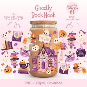 Op de afbeelding: Een 473 ml glazen blikwikkel met een spookachtig boekenhoekthema, voorzien van illustraties van een spookbibliotheek, geesten, pompoenen, boeken, typemachines en borden. Het ontwerp bevat teksten zoals Haunted Library, Books Are Magic en Reading Past My Bedtime Since Forever. De wikkel meet 24,77 cm bij 12,7 cm.