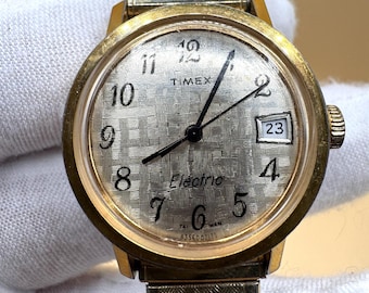 VTG TIMEX Rare Woven Gold Dial Vintage 1970s Electric Watch Date Untested