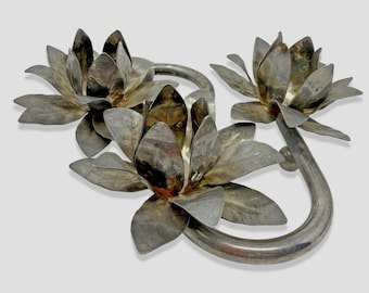 Trois bougeoirs vintage Winston en métal, fleur de lotus, candélabre argenté