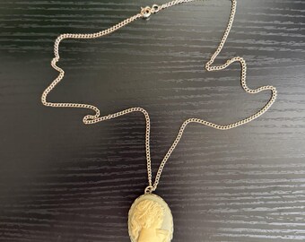 Vintage Cameo Necklace Gray Cream Lady Profile Pendant Gold Tone 1.75”