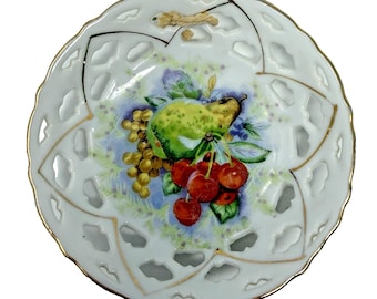 Vintage Made in Japan Reticulated Porcelain Fruit Plate Wall Hanging Gold Trim