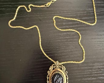 Vintage Black Cameo Brooch Pendant Necklace Gold Tone Ornate Victorian Style 2”